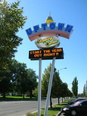 Custom shopping center sign